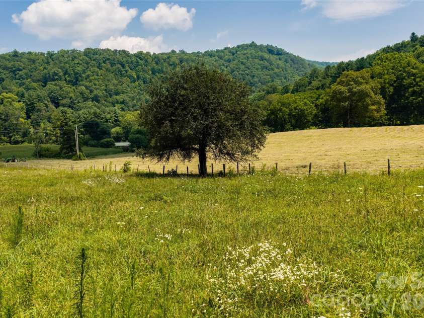31 Mcclure Creek Road, Canton, NC 28716.  MLS# CAR4408133, YatesRealty ID 45461. 