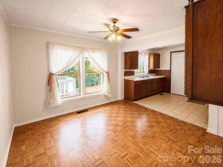 3527 Gastonia Highway, Lincolnton, NC 28092.  MLS# CAR4415338, YatesRealty ID 45463. 