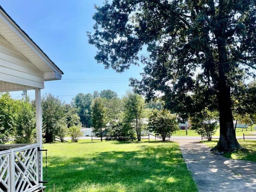 3527 Gastonia Highway, Lincolnton, NC 28092.  MLS# CAR4426031, YatesRealty ID 45463. 