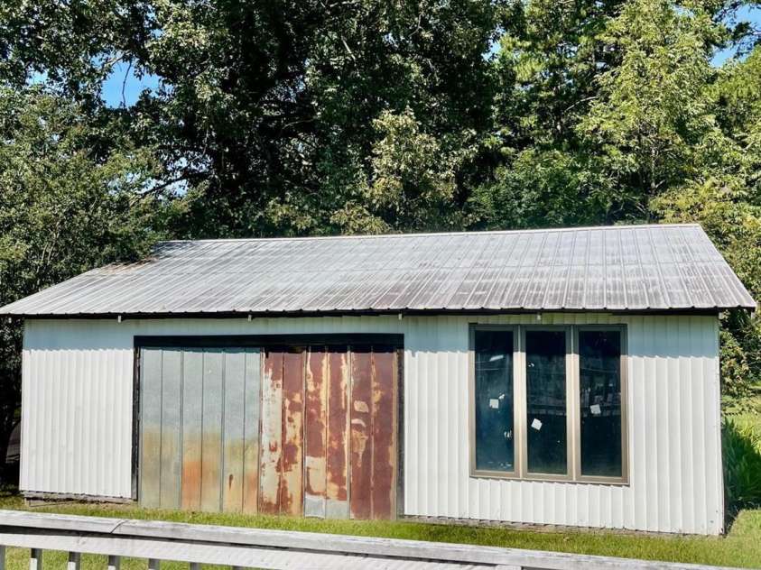 3527 Gastonia Highway, Lincolnton, NC 28092.  MLS# CAR4426031, YatesRealty ID 45463. 
