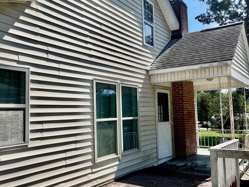3527 Gastonia Highway, Lincolnton, NC 28092.  MLS# CAR4426031, YatesRealty ID 45463. 