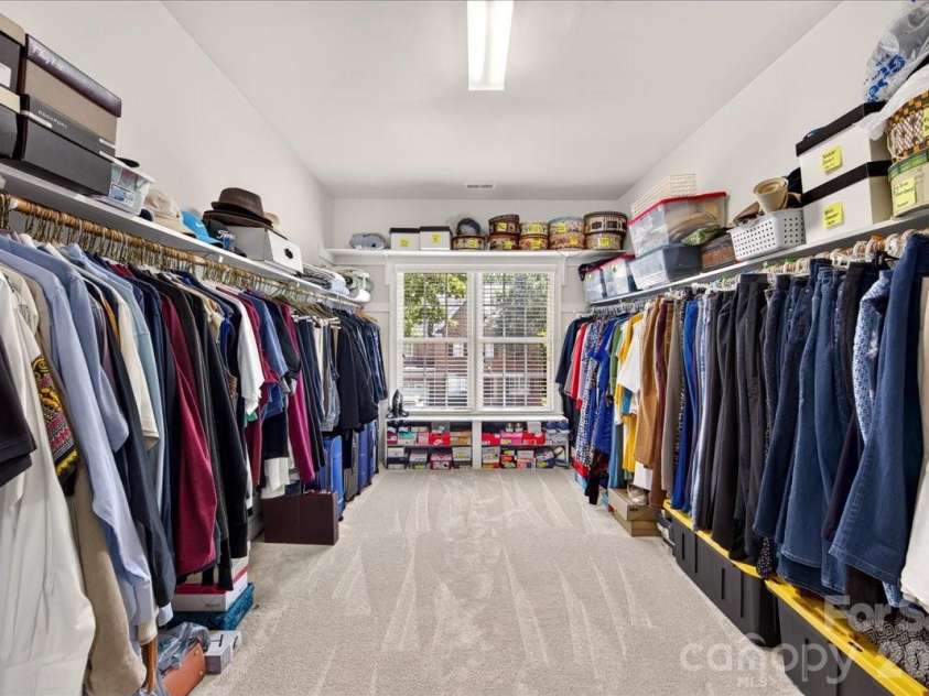 16725 Hammock Creek Place, Charlotte, NC 28278.  MLS# CAR4415138, YatesRealty ID 45465. WOW! Expanded Walk -in Closet. This is HUGE!