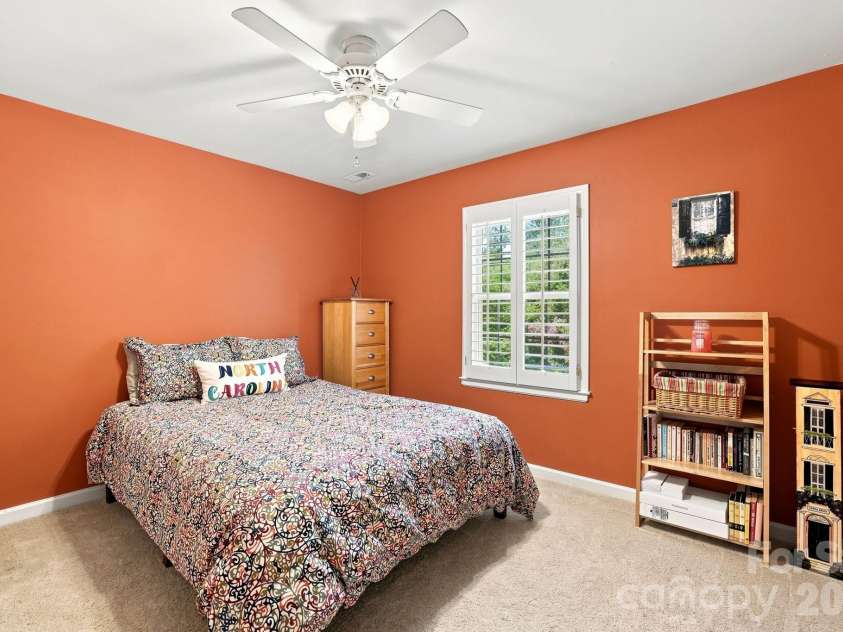 6606 Bunker Hill Circle, Charlotte, NC 28210.  MLS# CAR4415323, YatesRealty ID 45466. 