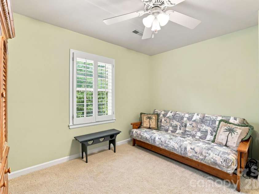 6606 Bunker Hill Circle, Charlotte, NC 28210.  MLS# CAR4415323, YatesRealty ID 45466. 