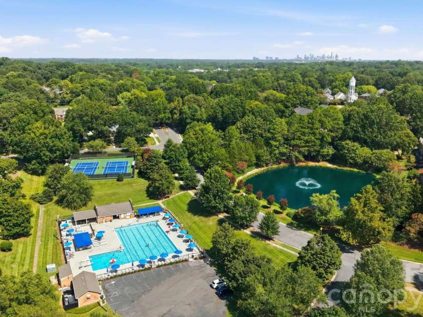 6606 Bunker Hill Circle, Charlotte, NC 28210.  MLS# CAR4415323, YatesRealty ID 45466. 