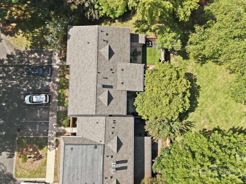 6606 Bunker Hill Circle, Charlotte, NC 28210.  MLS# CAR4415323, YatesRealty ID 45466. 