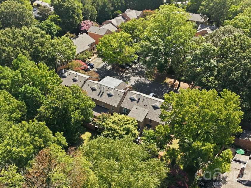 6606 Bunker Hill Circle, Charlotte, NC 28210.  MLS# CAR4415323, YatesRealty ID 45466. 