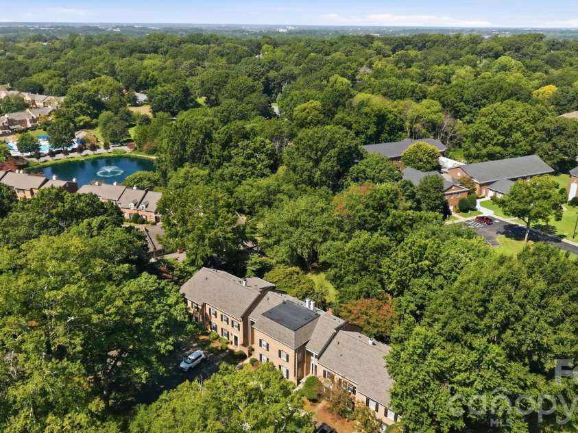 6606 Bunker Hill Circle, Charlotte, NC 28210.  MLS# CAR4415323, YatesRealty ID 45466. 