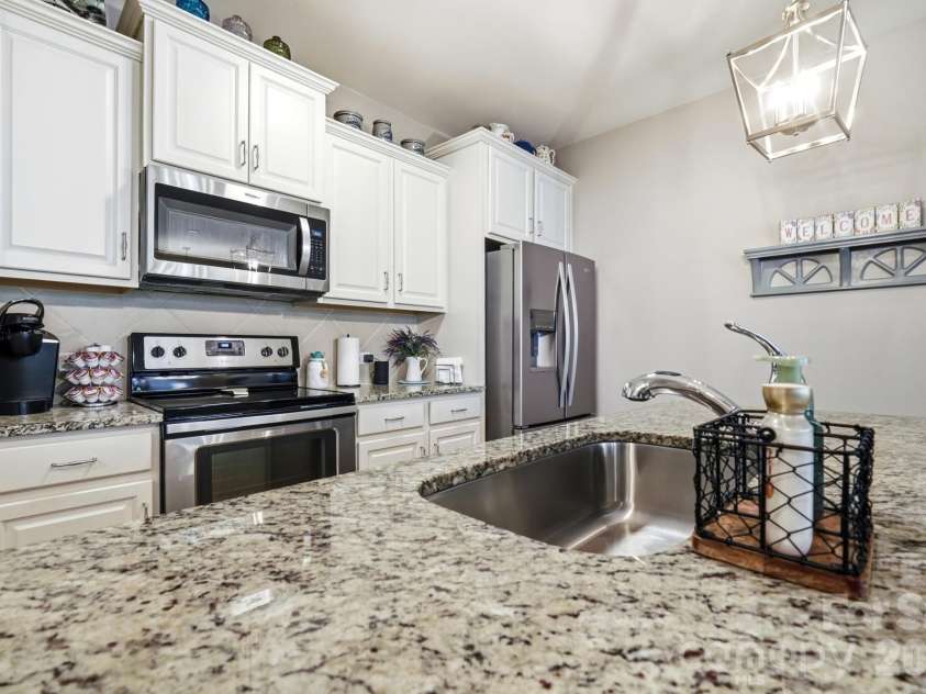 40120 Crooked Stick Drive, Lancaster, SC 29720.  MLS# CAR4415440, YatesRealty ID 45467. 