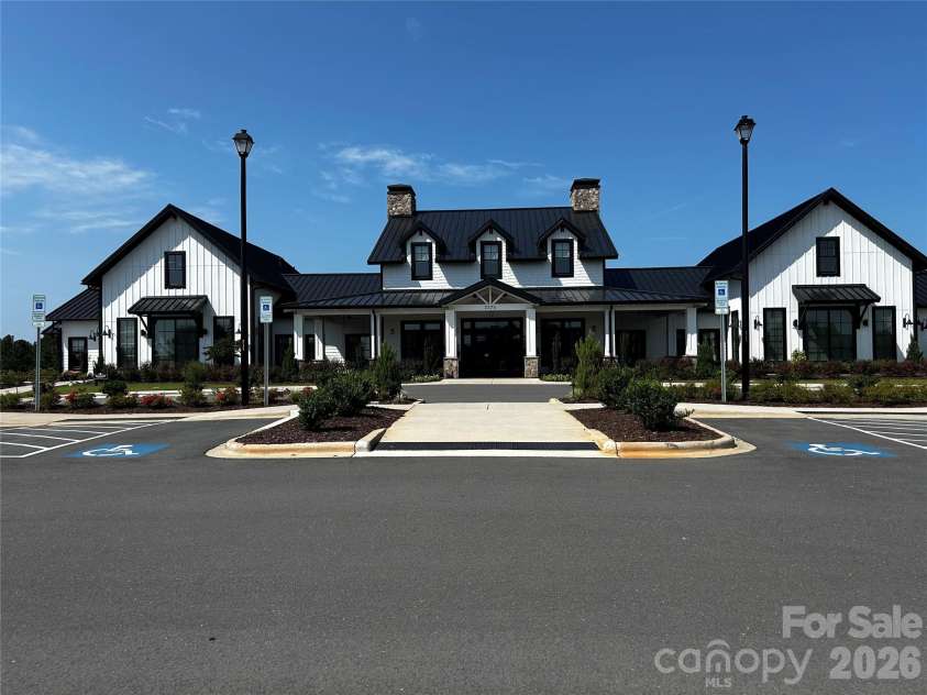 40120 Crooked Stick Drive, Lancaster, SC 29720.  MLS# CAR4415440, YatesRealty ID 45467. Golf club