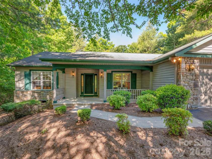 23 Tall Pines Road, Hendersonville, NC 28739.  MLS# CAR4415486, YatesRealty ID 45468. 