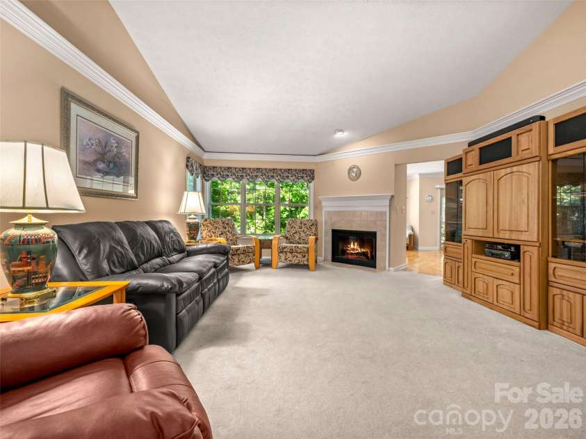 23 Tall Pines Road, Hendersonville, NC 28739.  MLS# CAR4415486, YatesRealty ID 45468. 