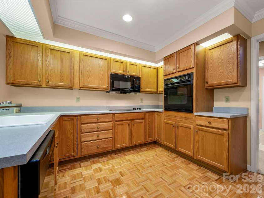23 Tall Pines Road, Hendersonville, NC 28739.  MLS# CAR4415486, YatesRealty ID 45468. 