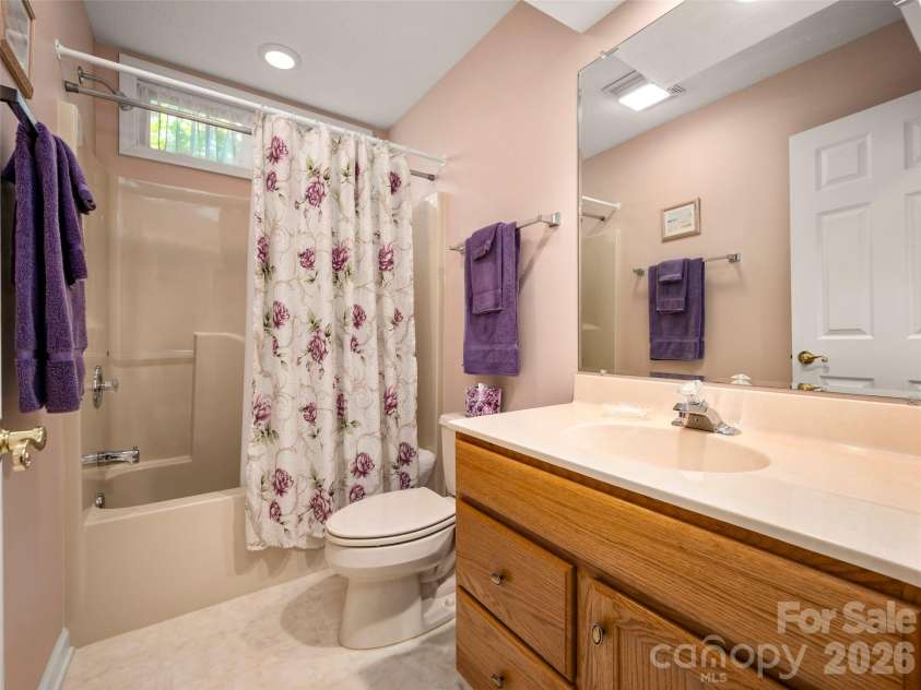 23 Tall Pines Road, Hendersonville, NC 28739.  MLS# CAR4415486, YatesRealty ID 45468. 