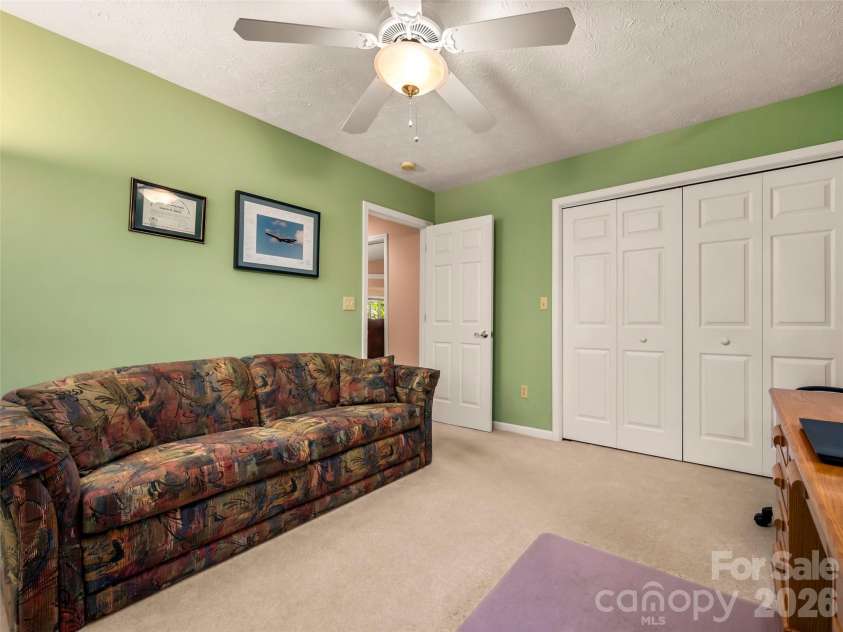 23 Tall Pines Road, Hendersonville, NC 28739.  MLS# CAR4415486, YatesRealty ID 45468. 