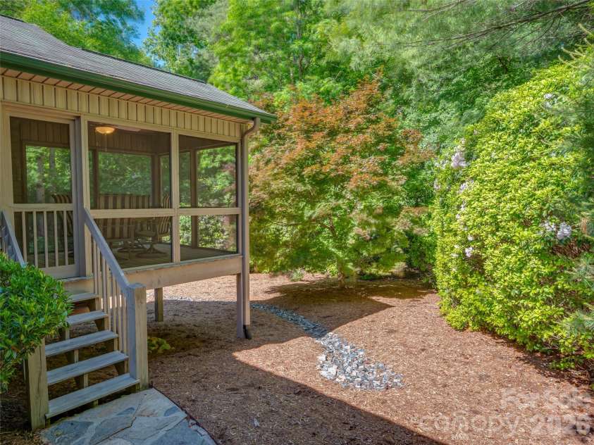 23 Tall Pines Road, Hendersonville, NC 28739.  MLS# CAR4415486, YatesRealty ID 45468. 