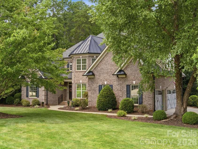 1023 Madras Court, Davidson, NC 28036.  MLS# CAR4415353, YatesRealty ID 45469. 1023 Madras Ct
