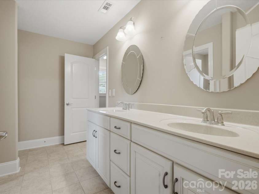 1023 Madras Court, Davidson, NC 28036.  MLS# CAR4415353, YatesRealty ID 45469. Shared Bath