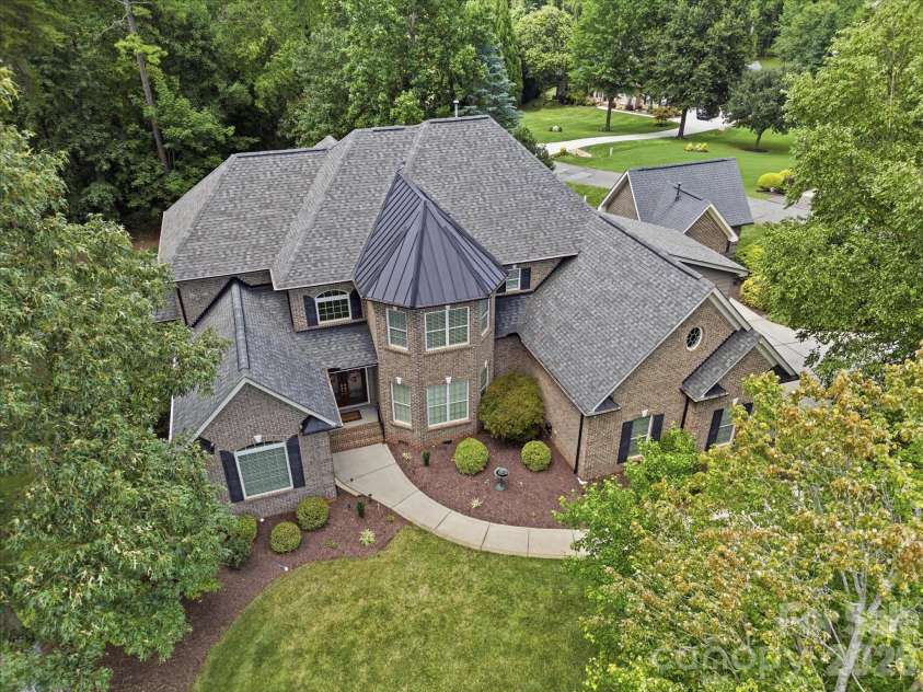 1023 Madras Court, Davidson, NC 28036.  MLS# CAR4415353, YatesRealty ID 45469. Welcome Home