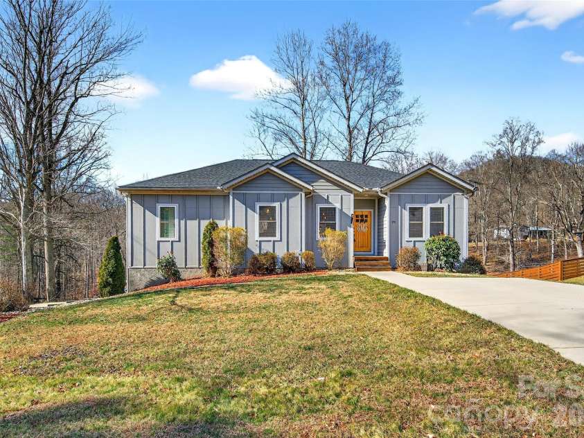 133,135 Ridge Road, Candler, NC 28715.  MLS# CAR4338290, YatesRealty ID 4547. 