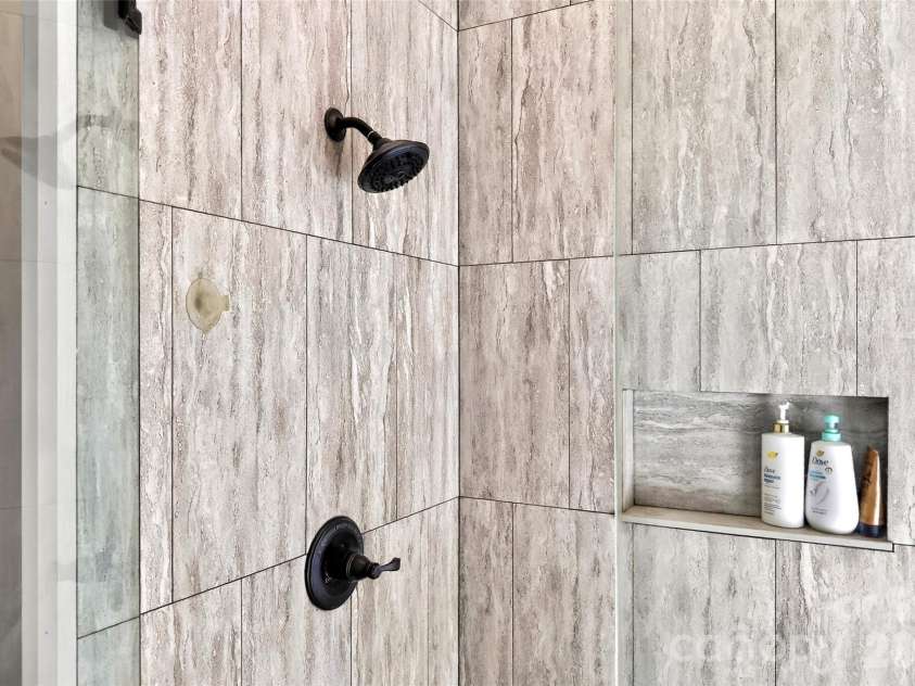 133,135 Ridge Road, Candler, NC 28715.  MLS# CAR4338290, YatesRealty ID 4547. 