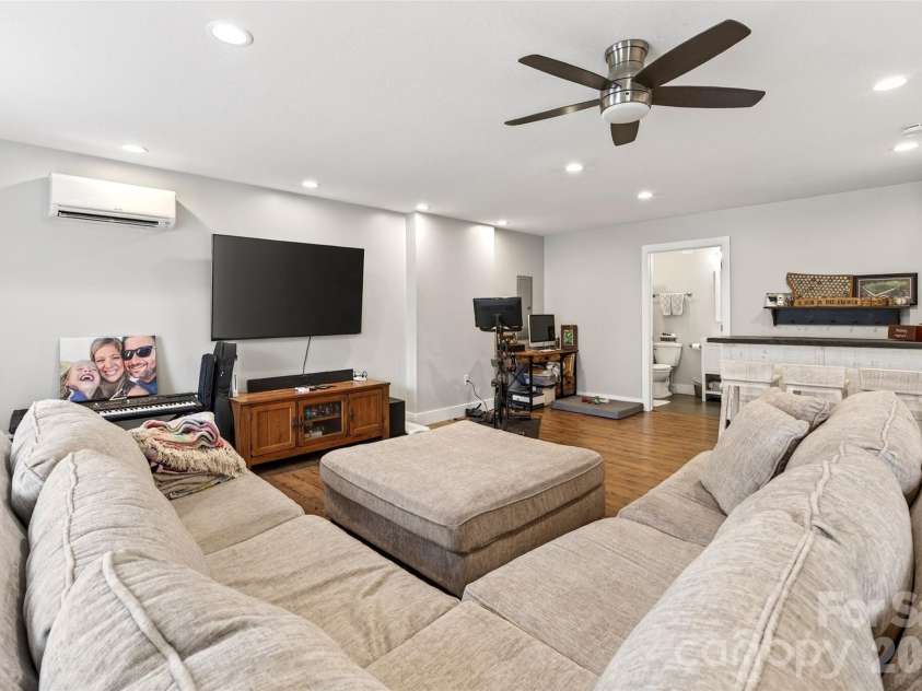 133,135 Ridge Road, Candler, NC 28715.  MLS# CAR4338290, YatesRealty ID 4547. 