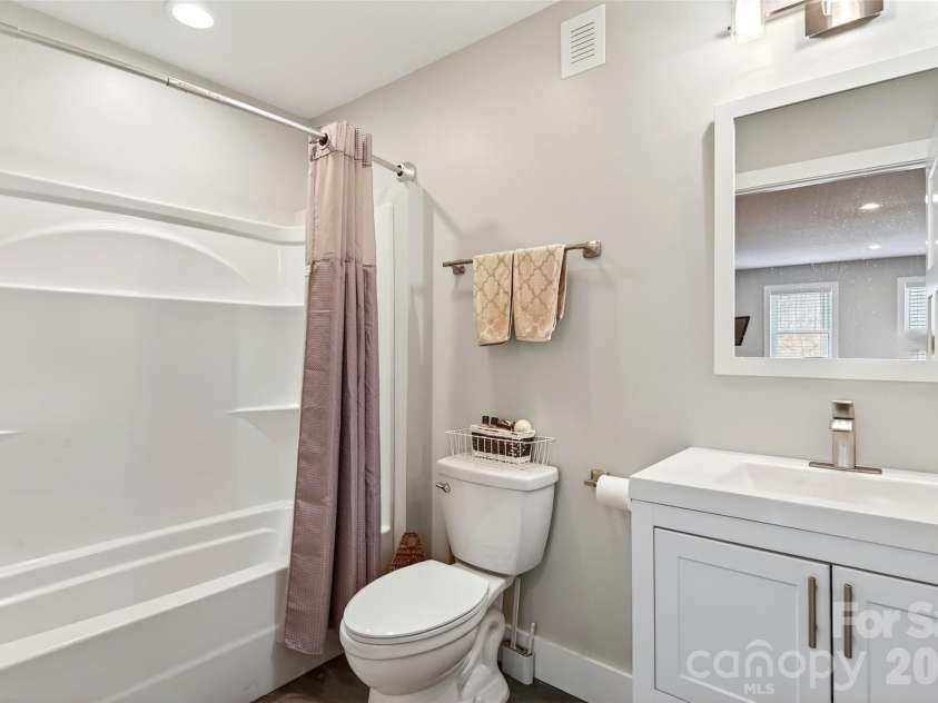 133,135 Ridge Road, Candler, NC 28715.  MLS# CAR4338290, YatesRealty ID 4547. 