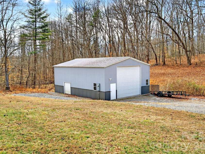 133,135 Ridge Road, Candler, NC 28715.  MLS# CAR4338290, YatesRealty ID 4547. 