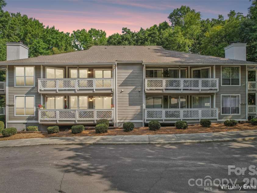 7407 Ashfield Court, Charlotte, NC 28226.  MLS# CAR4416399, YatesRealty ID 45470. 