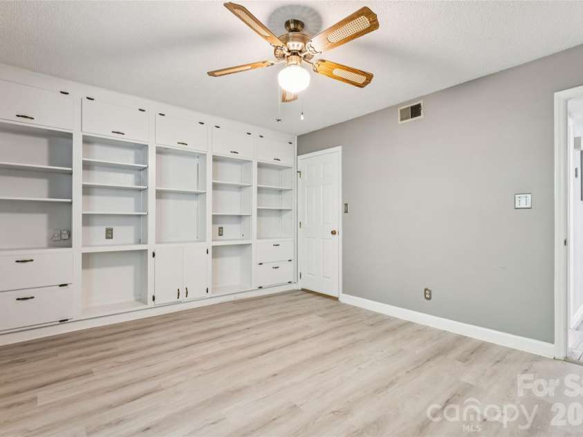 7407 Ashfield Court, Charlotte, NC 28226.  MLS# CAR4416399, YatesRealty ID 45470. 