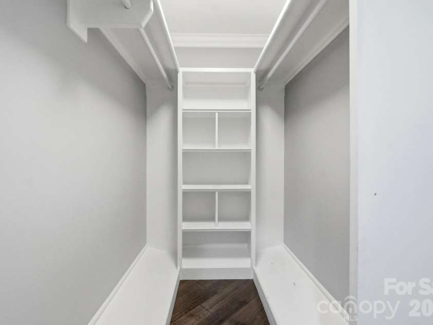 14010 Mareshead Lane, Matthews, NC 28105.  MLS# CAR4415081, YatesRealty ID 45475. Primary Bedroom Closet