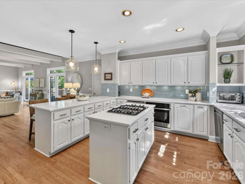 3520 Providence Plantation Lane, Charlotte, NC 28270.  MLS# CAR4414861, YatesRealty ID 45476. 