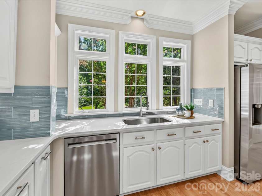 3520 Providence Plantation Lane, Charlotte, NC 28270.  MLS# CAR4414861, YatesRealty ID 45476. 