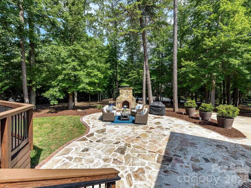 3520 Providence Plantation Lane, Charlotte, NC 28270.  MLS# CAR4414861, YatesRealty ID 45476. 