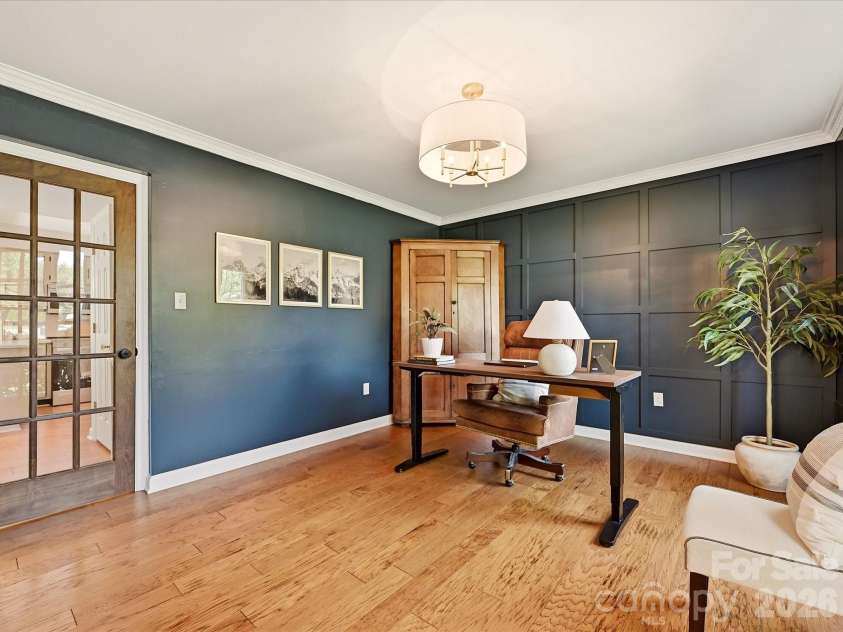 4638 DEANSCROFT Drive, Charlotte, NC 28226.  MLS# CAR4415562, YatesRealty ID 45478. 