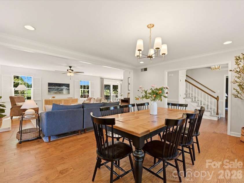 4638 DEANSCROFT Drive, Charlotte, NC 28226.  MLS# CAR4415562, YatesRealty ID 45478. 