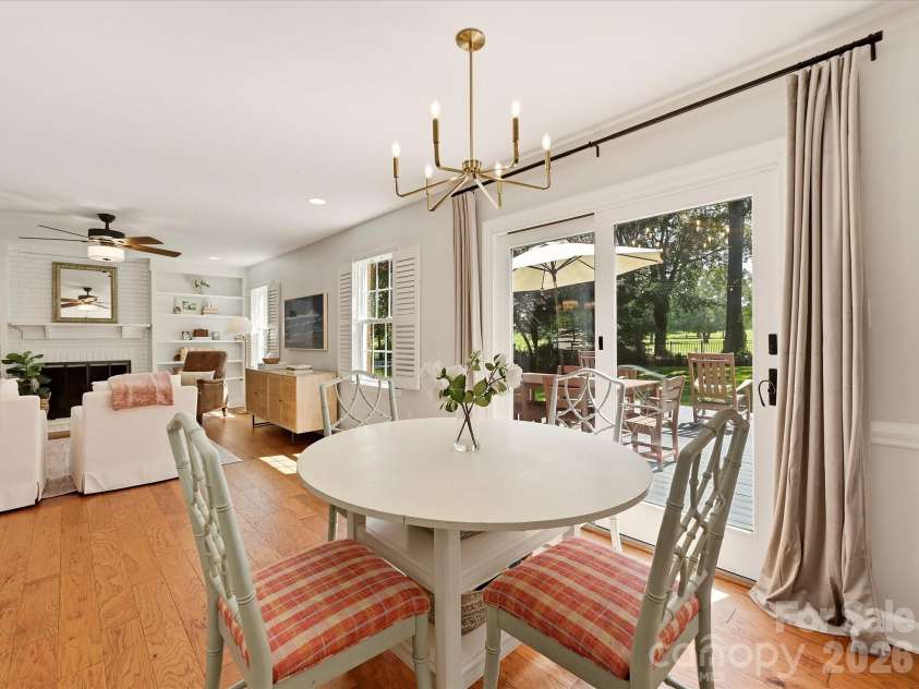 4638 DEANSCROFT Drive, Charlotte, NC 28226.  MLS# CAR4415562, YatesRealty ID 45478. 