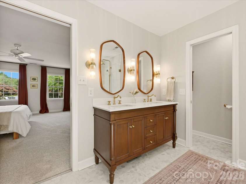 4638 DEANSCROFT Drive, Charlotte, NC 28226.  MLS# CAR4415562, YatesRealty ID 45478. 