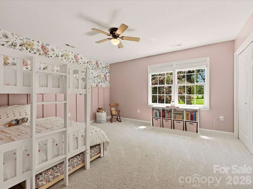 4638 DEANSCROFT Drive, Charlotte, NC 28226.  MLS# CAR4415562, YatesRealty ID 45478. 