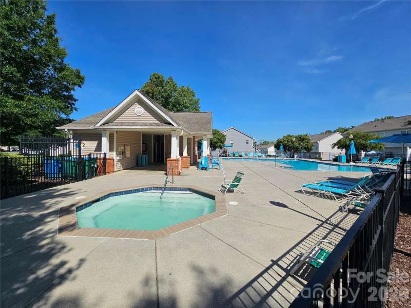12028 Stratfield Place Circle, Pineville, NC 28134.  MLS# CAR4415703, YatesRealty ID 45479. 