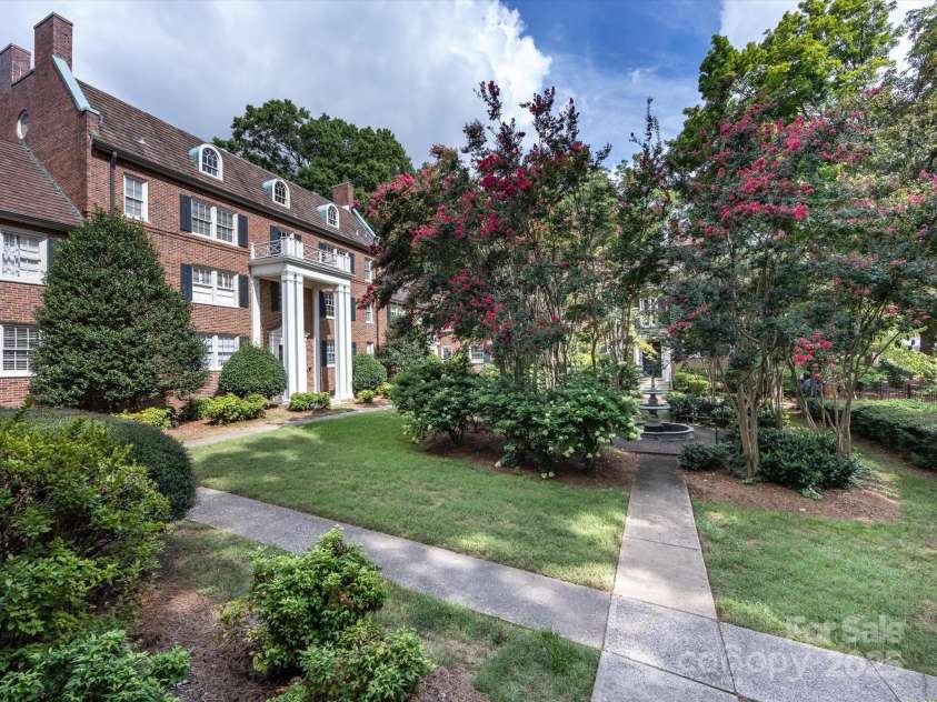 110 Colville Road, Charlotte, NC 28207.  MLS# CAR4239822, YatesRealty ID 4548. 