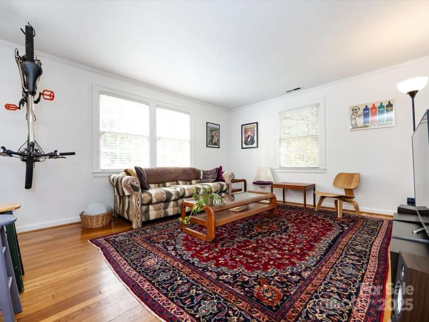 110 Colville Road, Charlotte, NC 28207.  MLS# CAR4239822, YatesRealty ID 4548. 