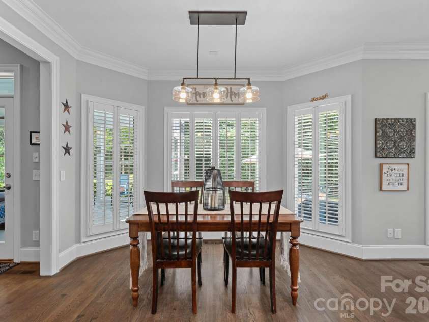 18525 Rollingdale Lane, Davidson, NC 28036.  MLS# CAR4415842, YatesRealty ID 45481. 