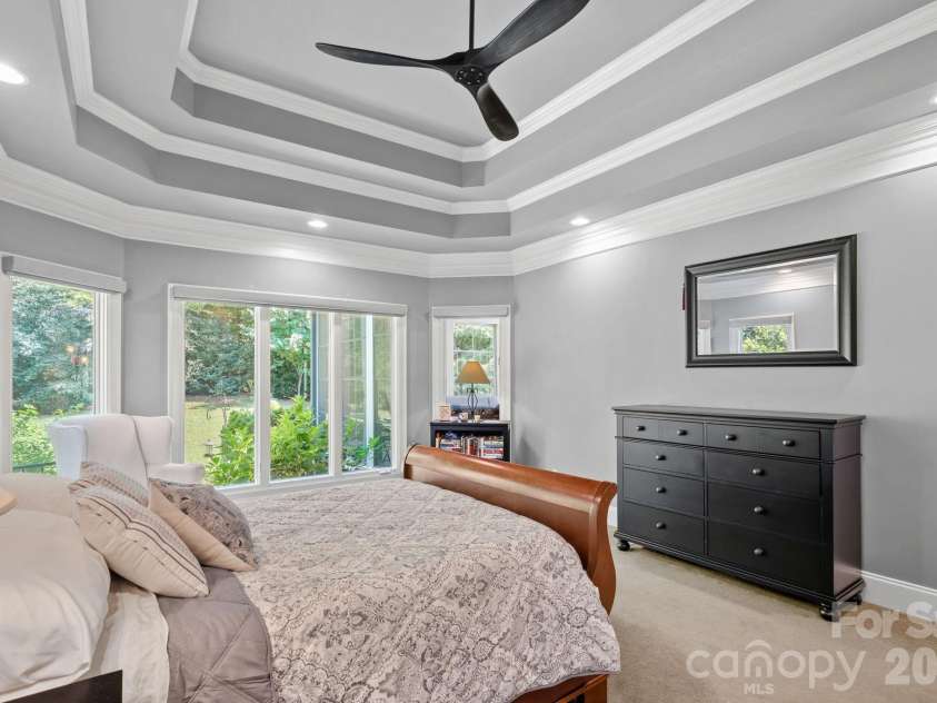 18525 Rollingdale Lane, Davidson, NC 28036.  MLS# CAR4415842, YatesRealty ID 45481. 