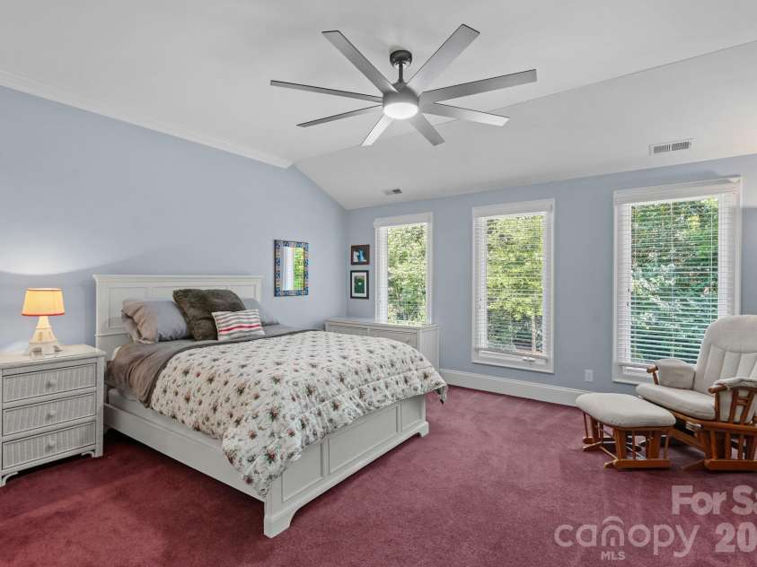 18525 Rollingdale Lane, Davidson, NC 28036.  MLS# CAR4415842, YatesRealty ID 45481. 