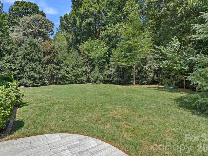 18525 Rollingdale Lane, Davidson, NC 28036.  MLS# CAR4415842, YatesRealty ID 45481. 