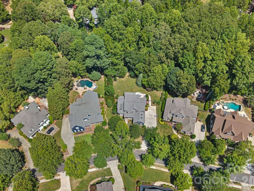 18525 Rollingdale Lane, Davidson, NC 28036.  MLS# CAR4415842, YatesRealty ID 45481. 
