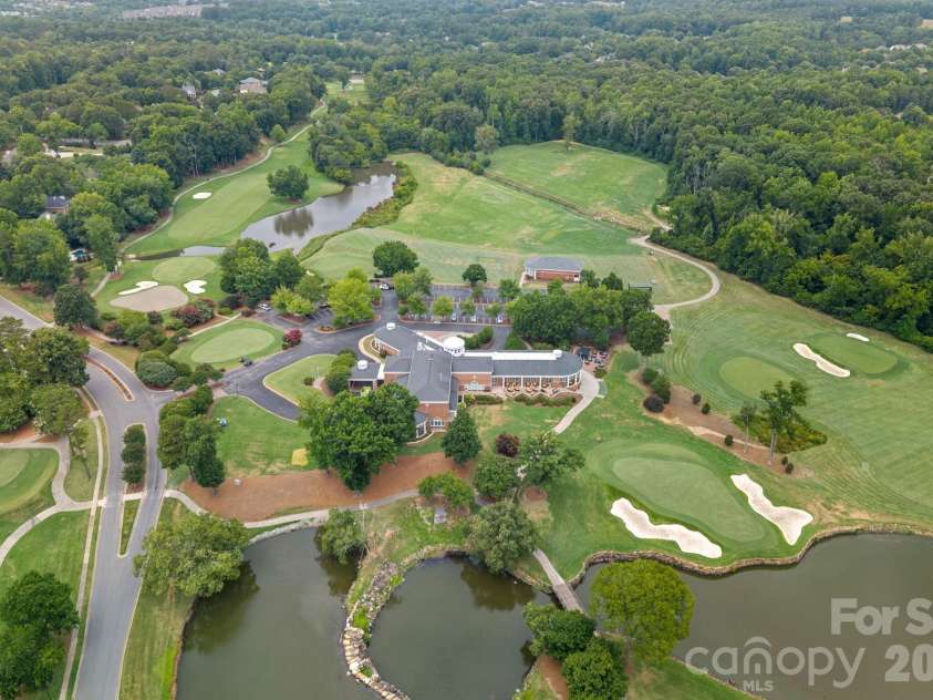 18525 Rollingdale Lane, Davidson, NC 28036.  MLS# CAR4415842, YatesRealty ID 45481. 