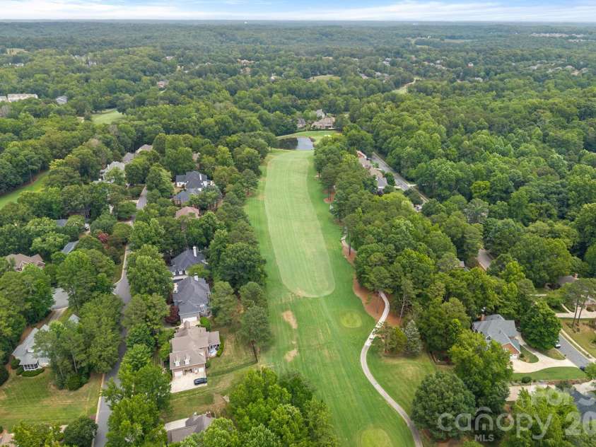 18525 Rollingdale Lane, Davidson, NC 28036.  MLS# CAR4415842, YatesRealty ID 45481. 