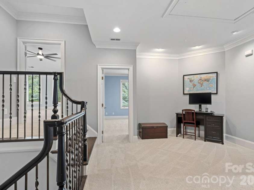18525 Rollingdale Lane, Davidson, NC 28036.  MLS# CAR4415842, YatesRealty ID 45481. 